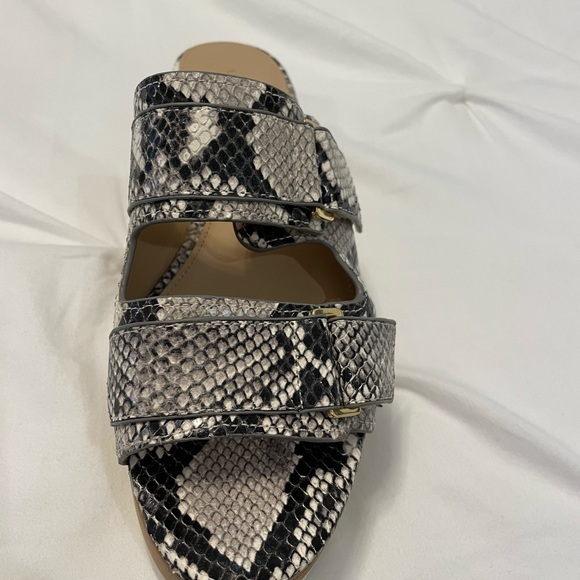 Women’s Veronica Beard platform sandal - Picture 8 of 8